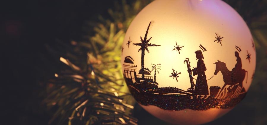 A Christmas Bauble of a tree depicting Jesus in Bethlehem